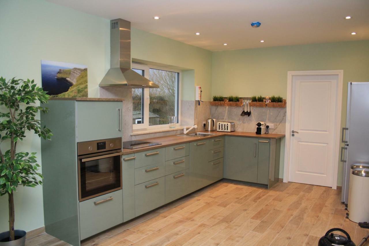 Atlantic Retreat Lodge Kinvara Extérieur photo